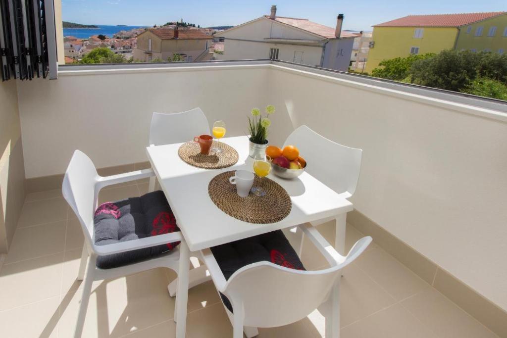 Royal Primosten Apartment Luaran gambar